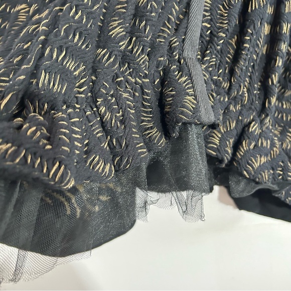 Aimee G Textured Gathered Skirt Small - Picture 6 of 8